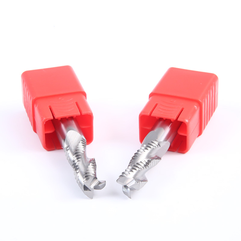 HRC55荒エンドミルの3フルート02